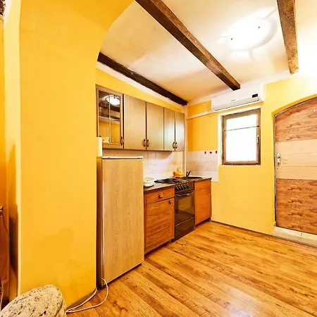 Valter Apartman