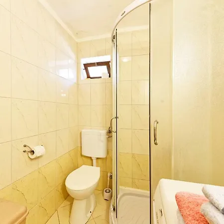 Valter Apartman *