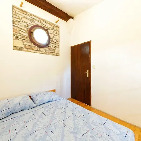 Valter Apartmán *
